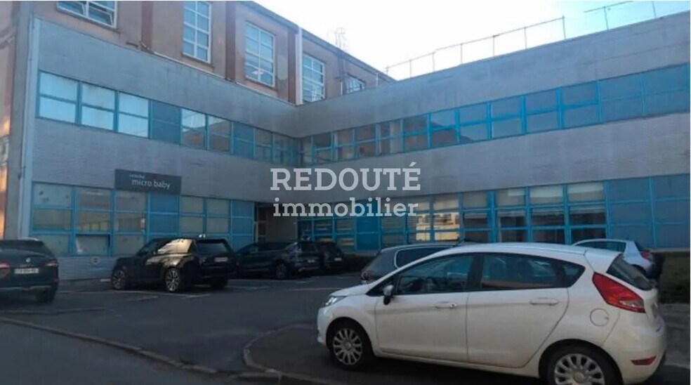 Office in Bétheny for lease - Building Photo - Image 1 of 9