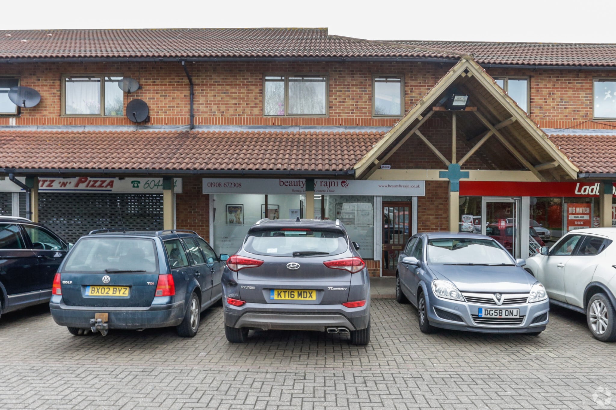 16 Fyfield Barrow, Milton Keynes for sale Primary Photo- Image 1 of 1