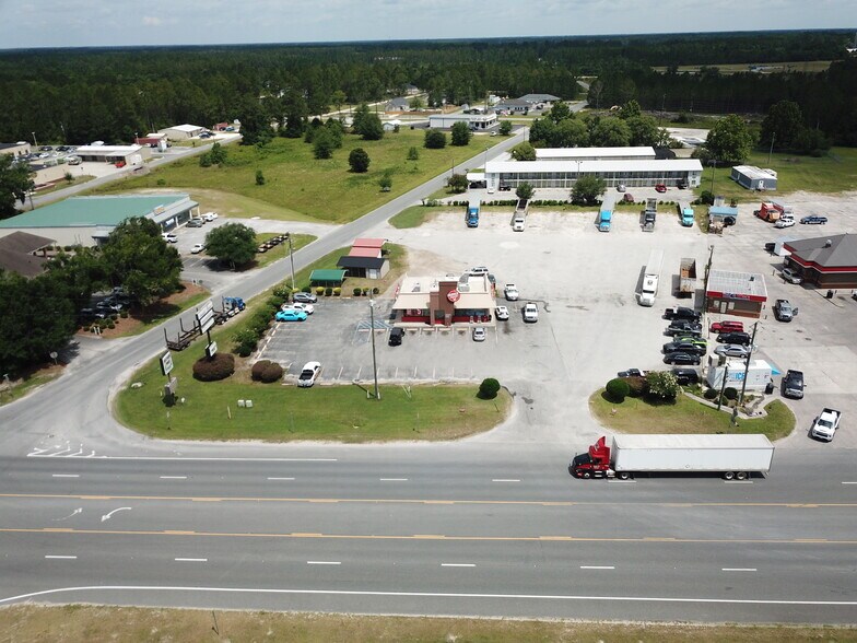 890 Valdosta Hwy, Homerville, GA 31634 Huddle House