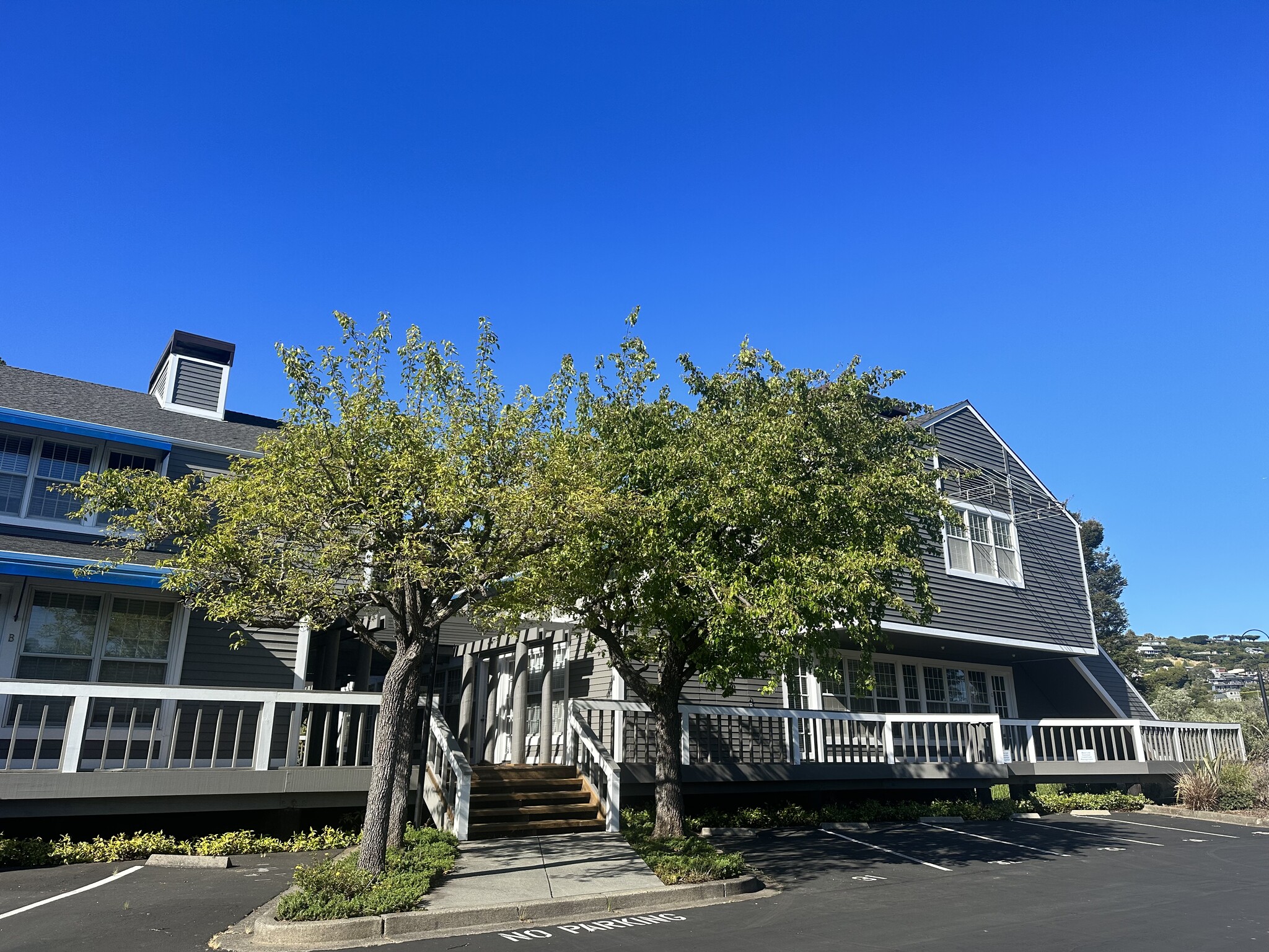 1120 Mar West St, Tiburon, CA for lease Building Photo- Image 1 of 4