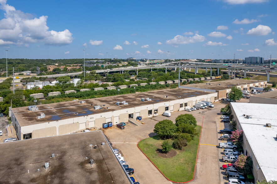 9220-9232 Research Blvd, Austin, TX for lease - Building Photo - Image 3 of 5