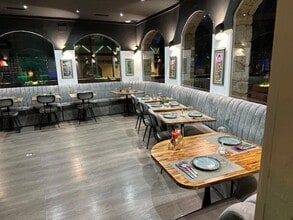 Retail in Castelldefels, Barcelona for lease Interior Photo- Image 2 of 18