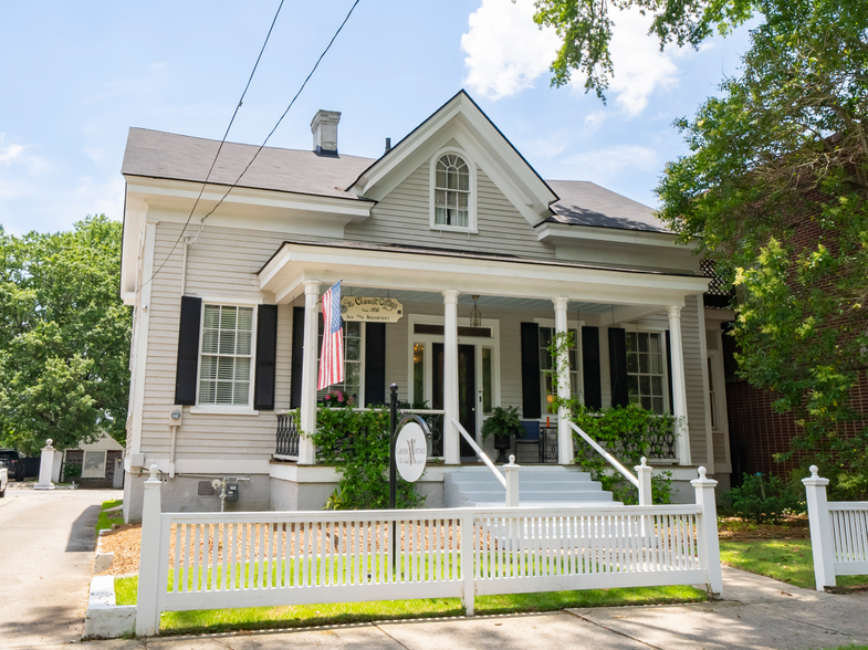 1718 Hampton St, Columbia, SC for sale - Building Photo - Image 1 of 1