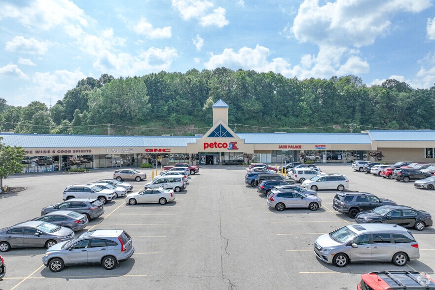 5600 William Flynn Hwy, Gibsonia, PA for lease - Building Photo - Image 2 of 4