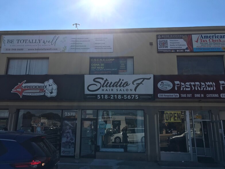 2568-2570 Hempstead Tpke, East Meadow, NY for lease - Building Photo - Image 1 of 13