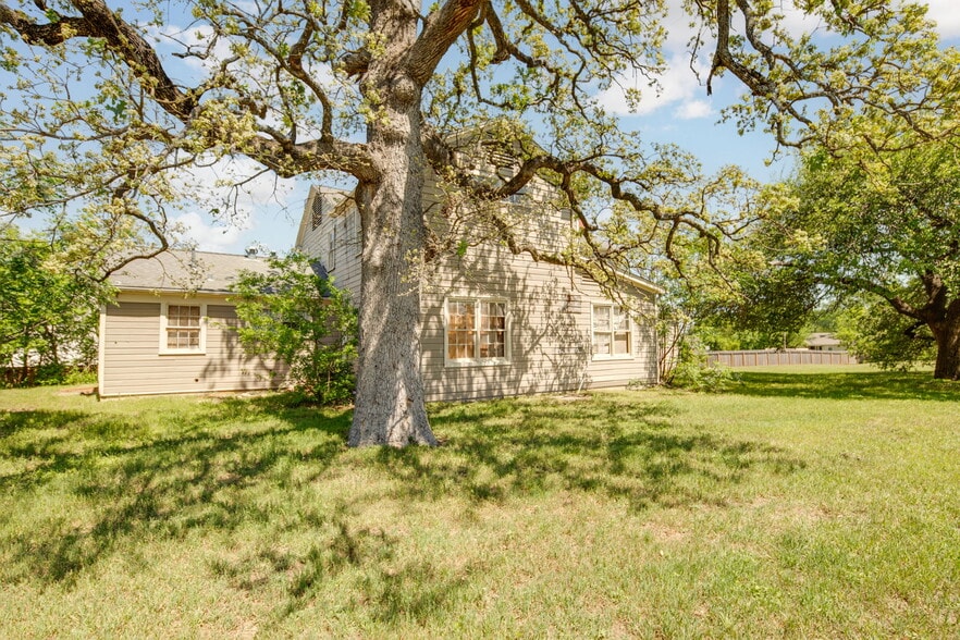 600 North ave, Bryan, TX for sale - Building Photo - Image 2 of 11