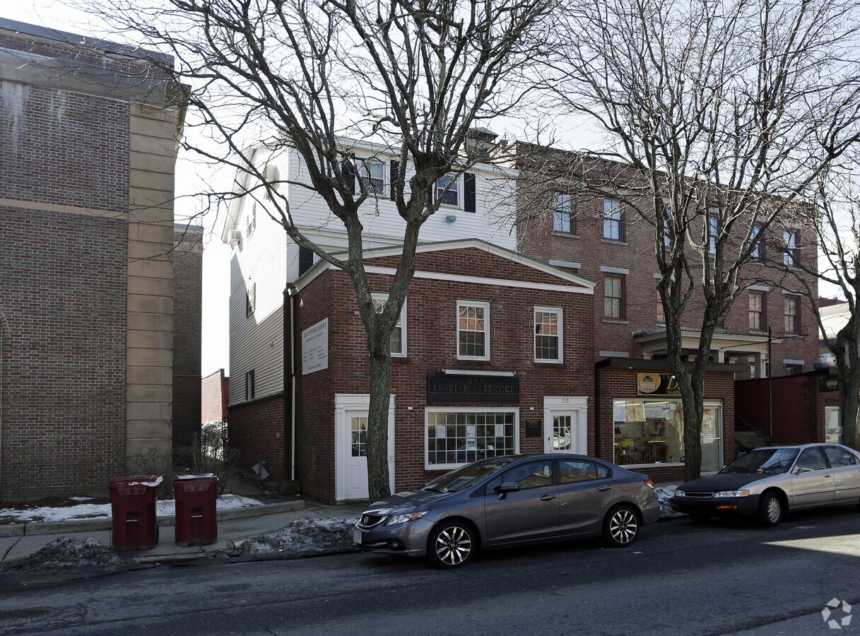 25 Hurd St, Lowell, MA 01852