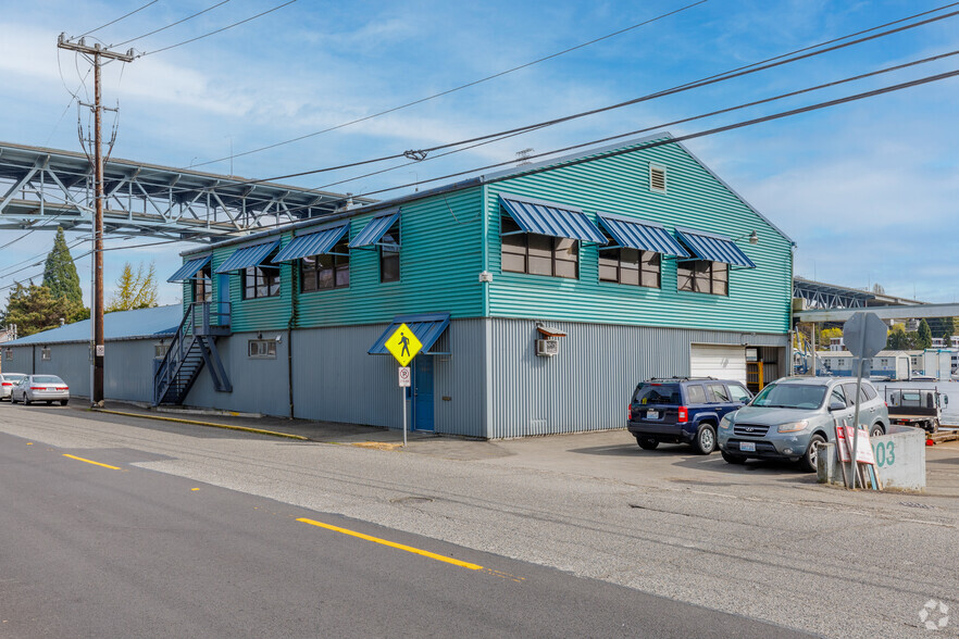 303 NE Northlake Way, Seattle, WA for lease - Primary Photo - Image 1 of 5