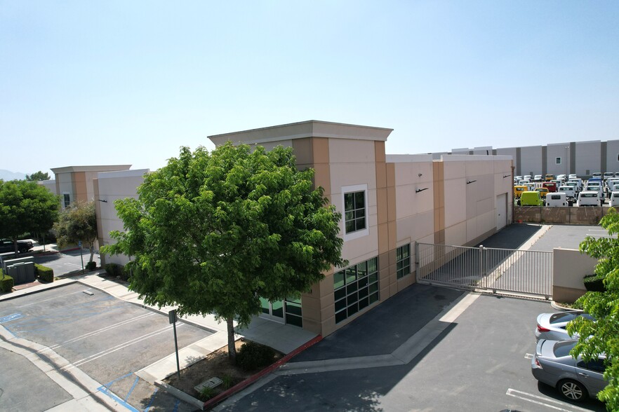 5162 Western Way, Perris, CA for lease - Building Photo - Image 3 of 6