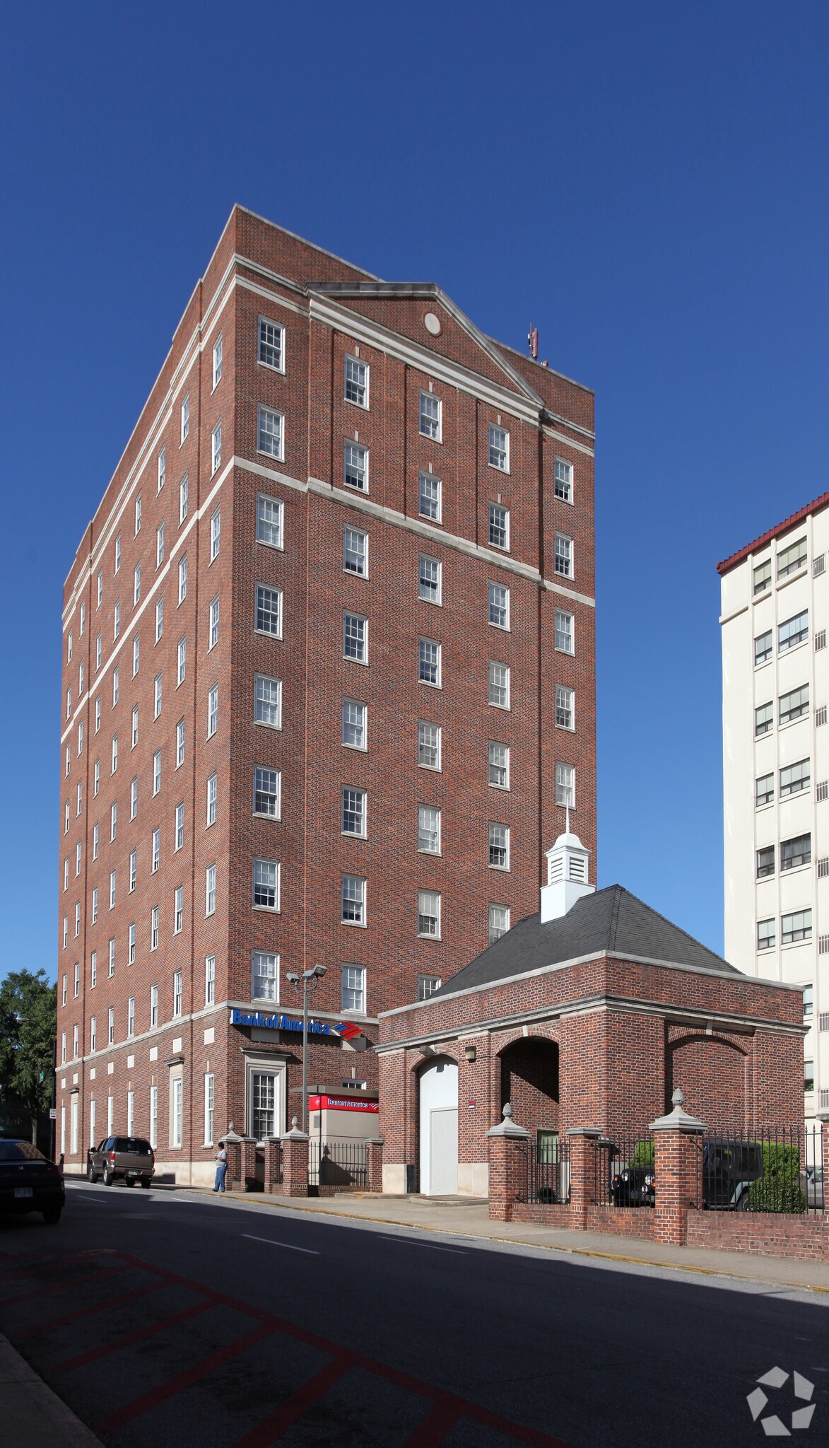 110 E Clayton St, Athens, GA for sale Primary Photo- Image 1 of 1