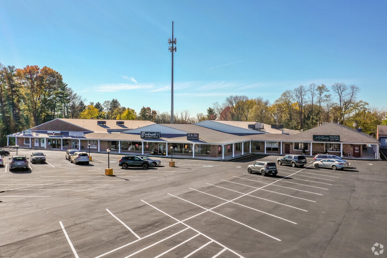 55295575 Far Hills Ave, Dayton, OH 45429