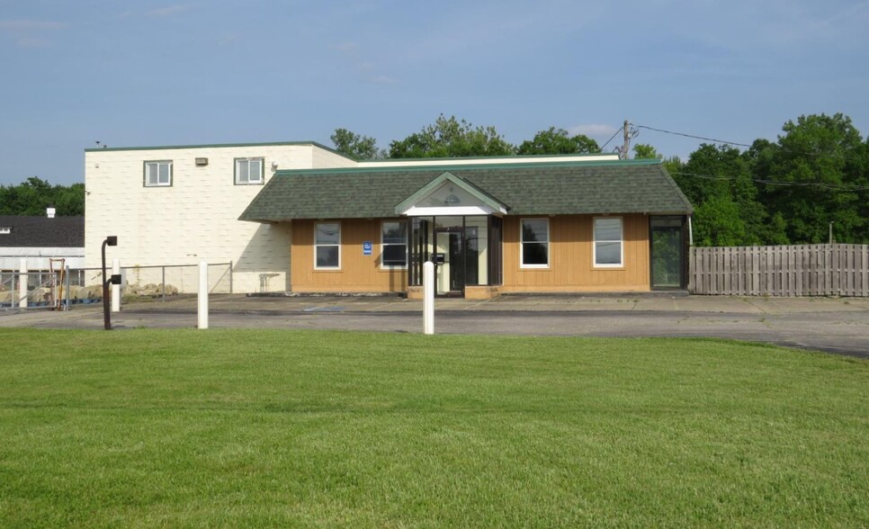 42345 Oberlin Elyria Rd, Elyria, OH for lease - Primary Photo - Image 1 of 3