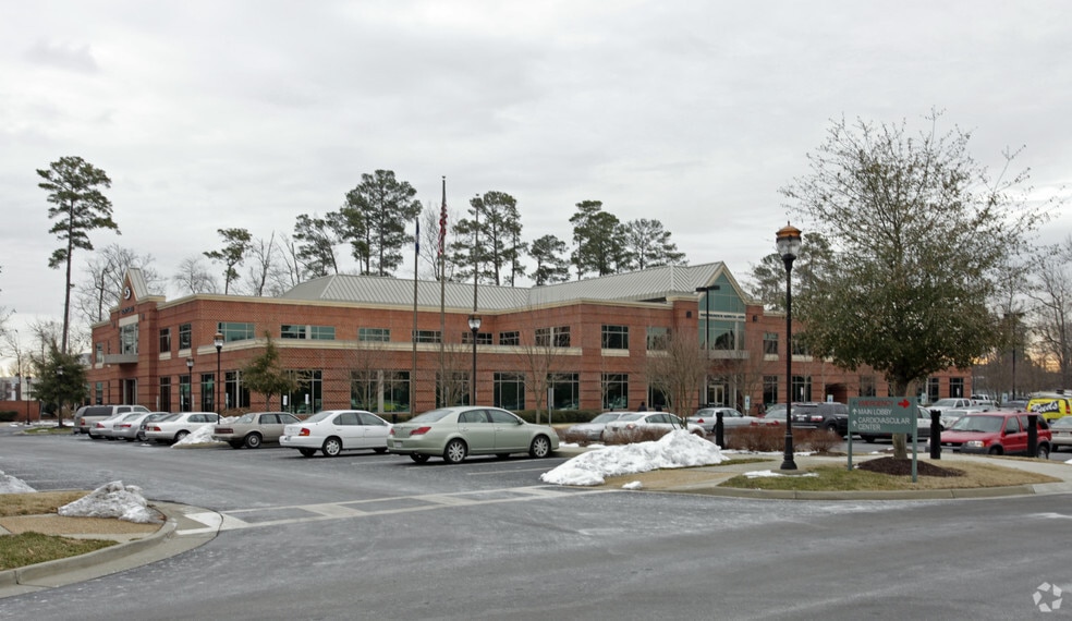 11803 Jefferson Ave, Newport News, VA for lease - Building Photo - Image 2 of 15