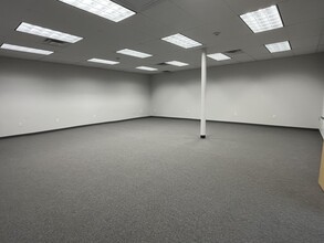 56 Middlesex Tpke, Burlington, MA for lease Interior Photo- Image 2 of 4