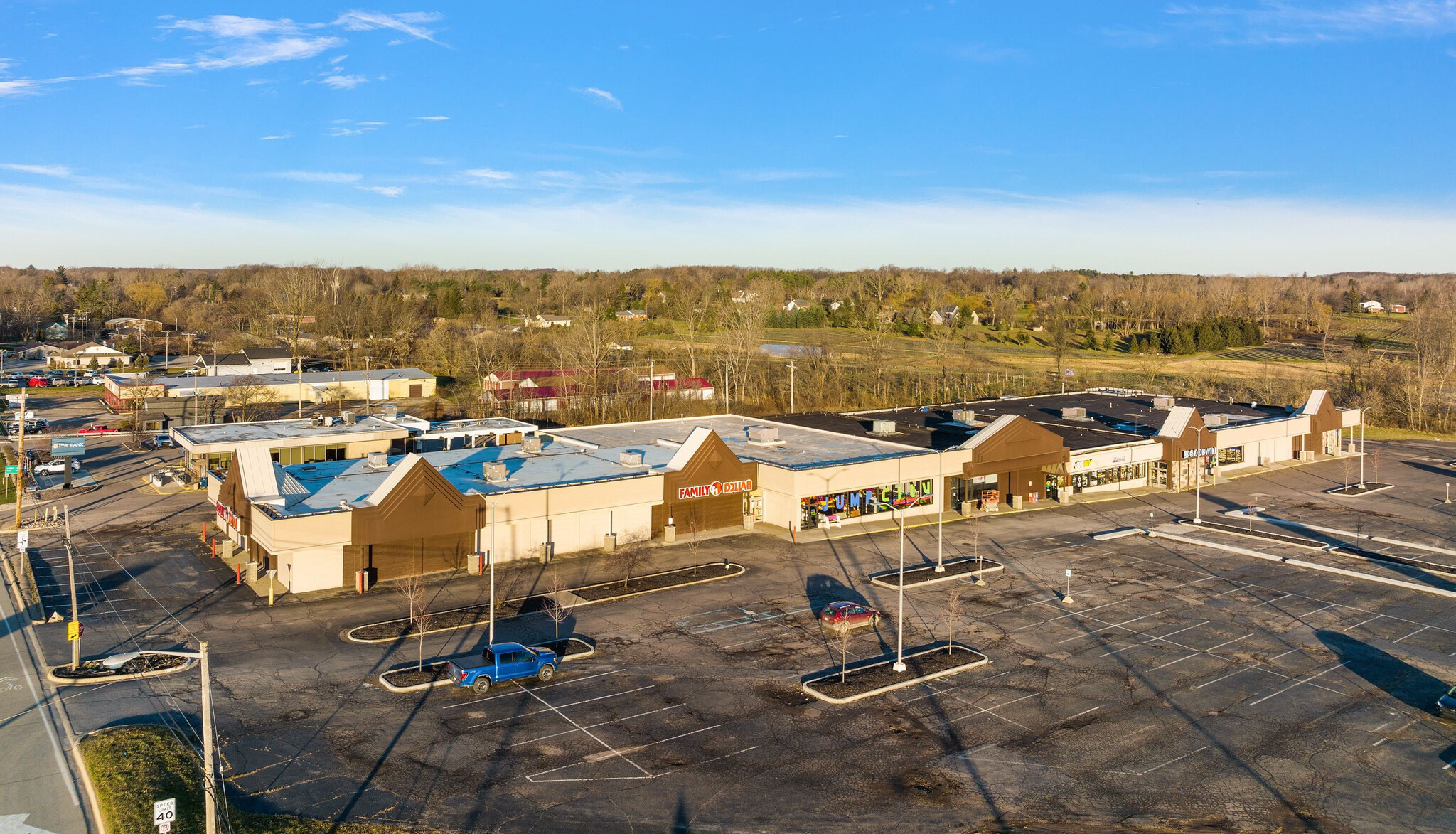 579 N Cedar St, Imlay City, MI for lease Building Photo- Image 1 of 7