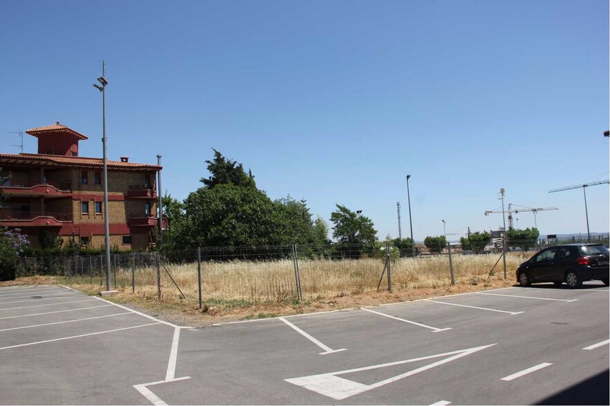 Carrer Del Doctor Fleming, La Selva del Camp, Tarragona for sale - Building Photo - Image 1 of 2