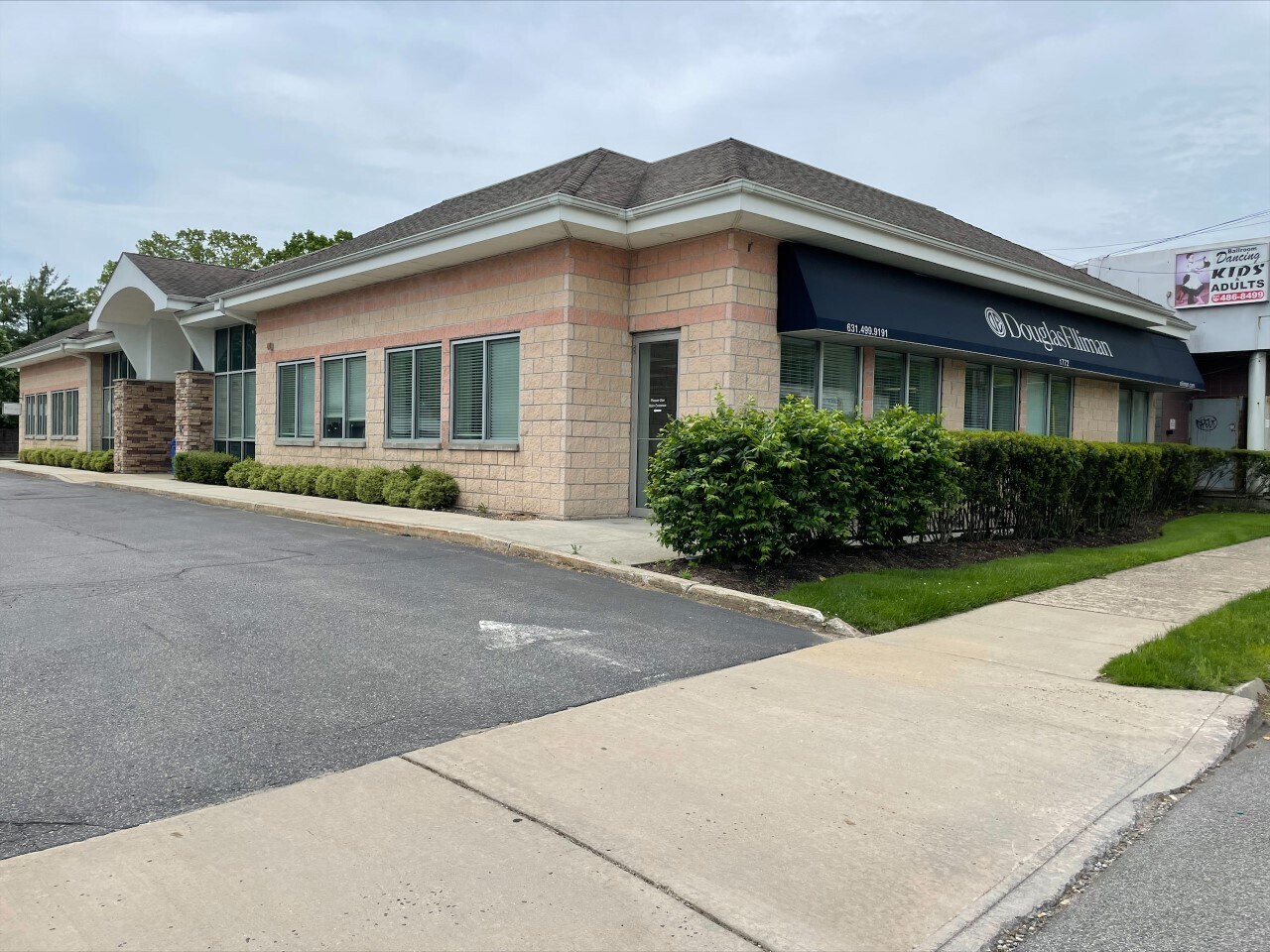 17721776 E. Jericho Tpke Huntington, NY for Sale