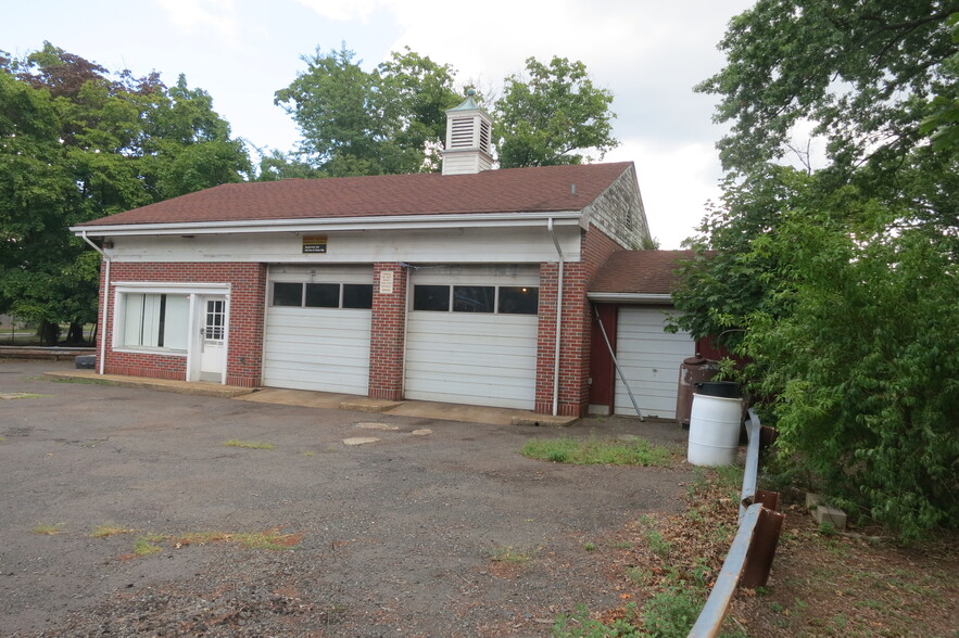 302 Union Ave, Middlesex, NJ for sale - Primary Photo - Image 1 of 1