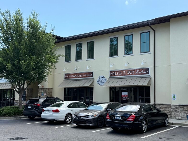 1055 N Highway 41, Mount Pleasant, SC for lease - Building Photo - Image 2 of 6