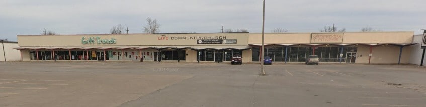4413-4415 NW Cache Rd, Lawton, OK for lease - Building Photo - Image 2 of 3