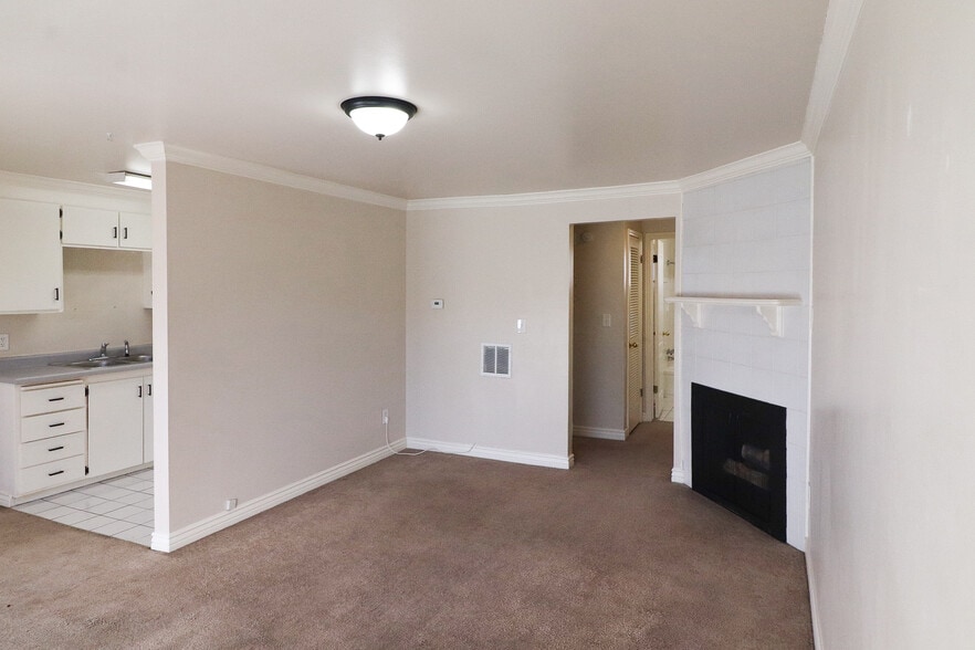 2880-2910 S 200 E, Salt Lake City, UT for sale - Building Photo - Image 3 of 8