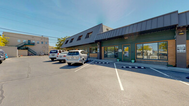 17 N Cascade St, Kennewick, WA for lease Building Photo- Image 1 of 11