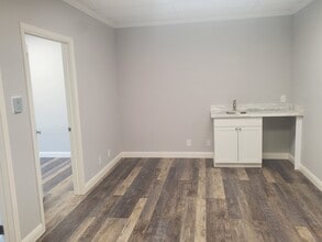 822 Hartz Way, Danville, CA for lease Interior Photo- Image 2 of 9