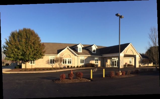 737 W Green Meadows Dr, Greenfield, IN for lease - Building Photo - Image 1 of 4