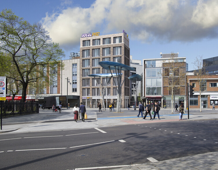 104-106 The Broadway, London for lease - Primary Photo - Image 1 of 4