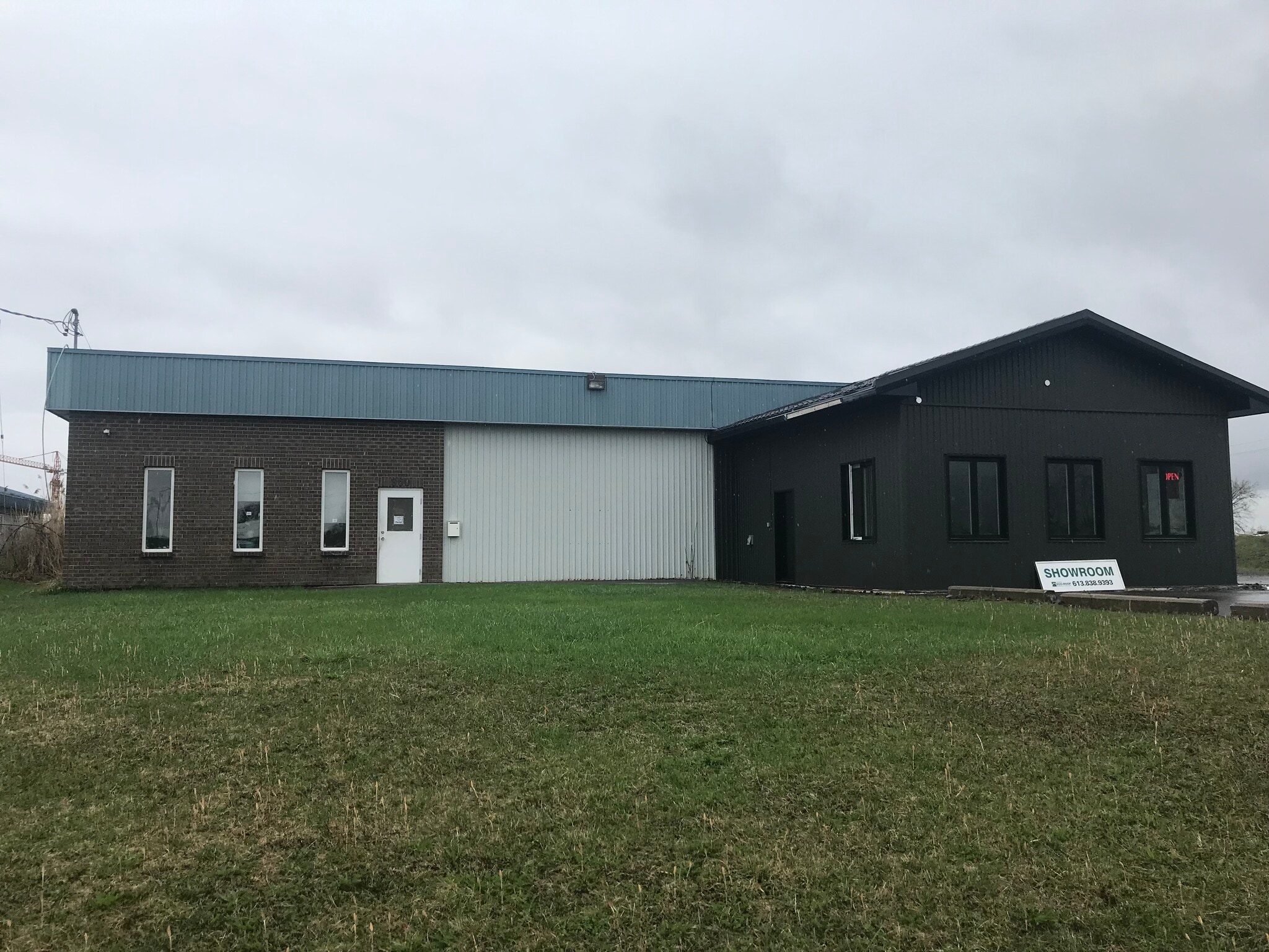 960 Burton Rd, Ottawa, ON for sale Primary Photo- Image 1 of 1