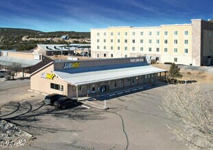 5 George Ct, Edgewood, NM for lease Interior Photo- Image 1 of 4