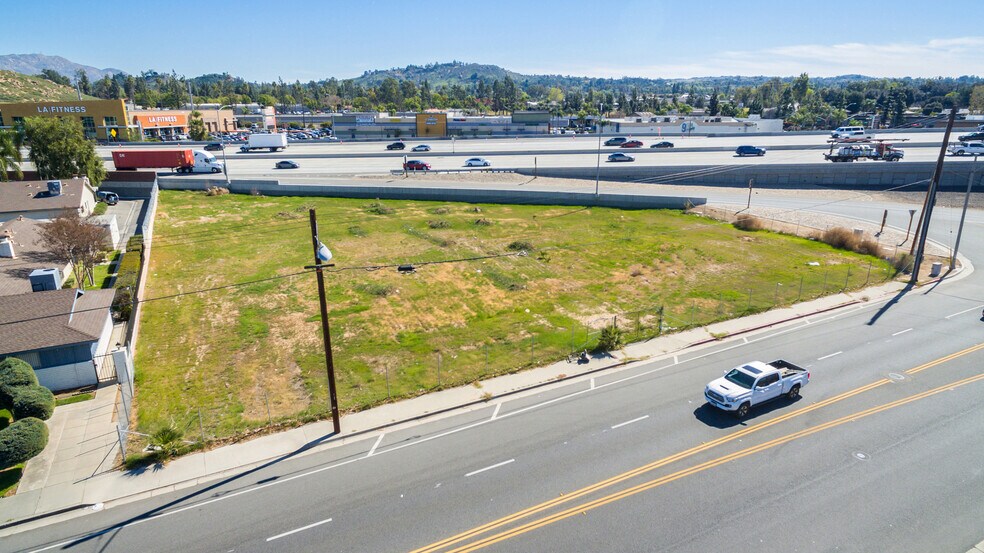 6494 Riverside Ave, Riverside, CA 92506