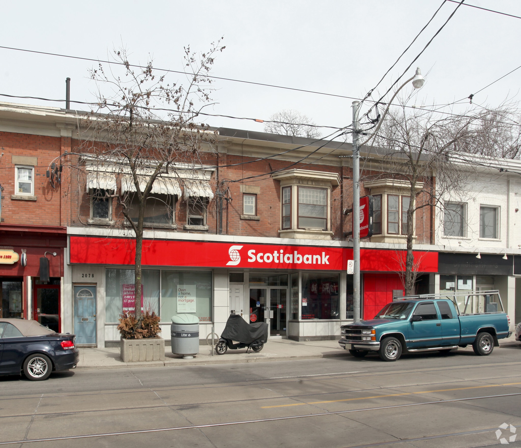 2080 Queen St E, Toronto, ON for sale Primary Photo- Image 1 of 1