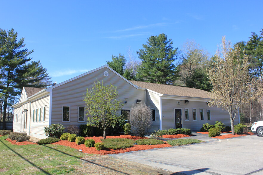 393 Gonic Rd, Rochester, NH for sale - Building Photo - Image 1 of 1