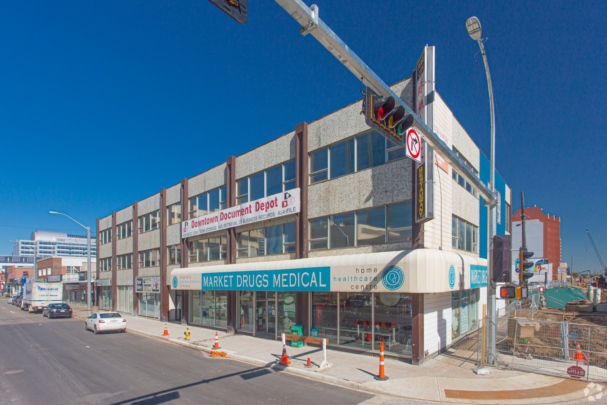 10203 97 St NW, Edmonton, AB for sale Primary Photo- Image 1 of 1