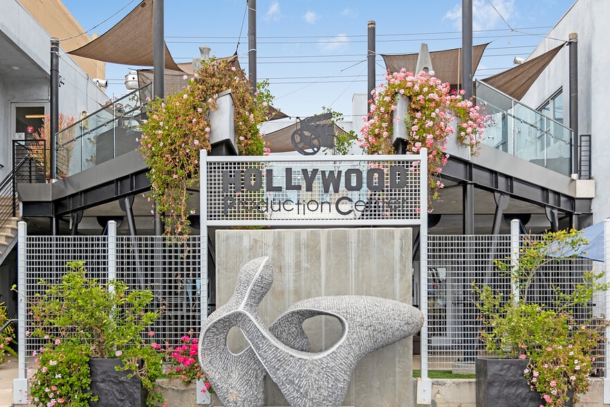 6350 Santa Monica Blvd, Los Angeles, CA for sale - Primary Photo - Image 1 of 43