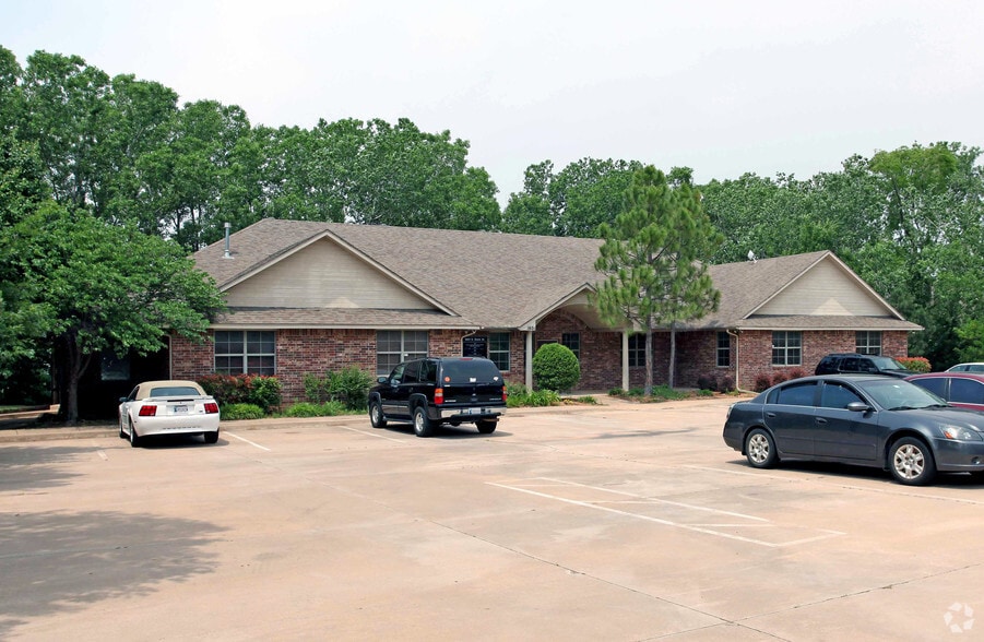 1601 S State St, Edmond, OK 73013 | LoopNet