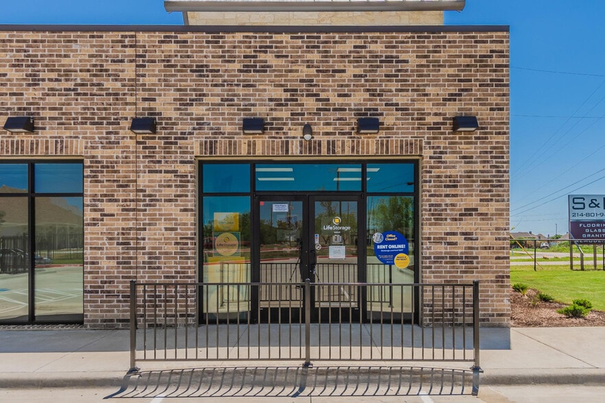 231 Ranch Trl, Rockwall, TX for sale - Building Photo - Image 1 of 1