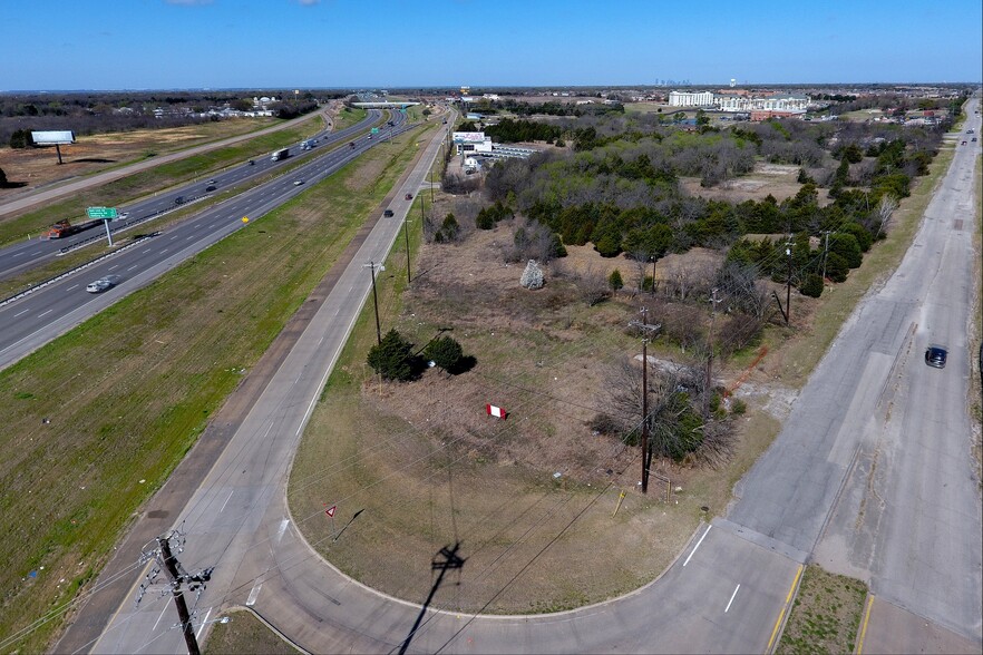 4718 Lasater Rd, Balch Springs, TX for sale - Building Photo - Image 2 of 10