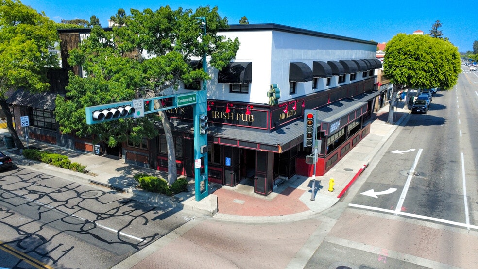 101 E Commonwealth Ave, Fullerton, CA for lease - Building Photo - Image 2 of 4