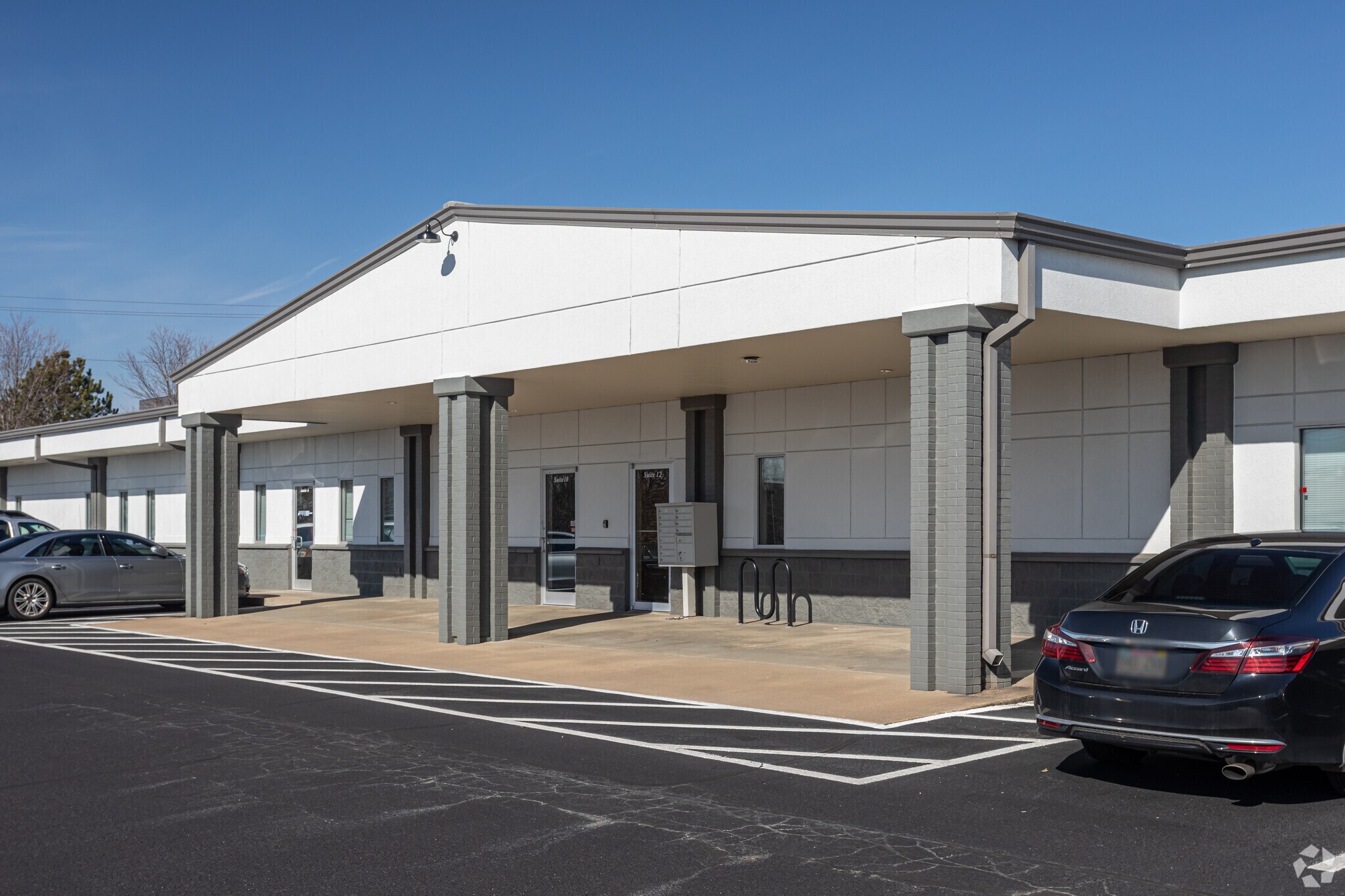 2704 SE Otis Corley Dr, Bentonville, AR for lease Building Photo- Image 1 of 14