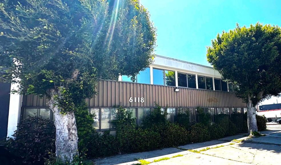 6118 Venice Blvd, Los Angeles, CA for lease - Building Photo - Image 1 of 4