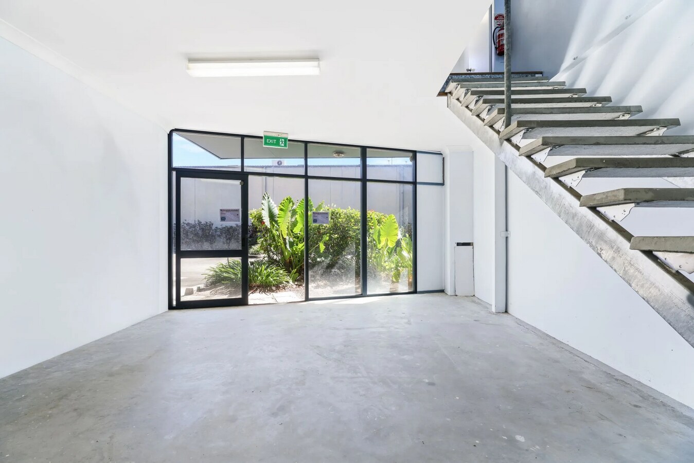 5-7 Teamsters Cl, Craiglie, QLD 4877 - Unit 3 -  - Interior Photo - Image 2 of 11