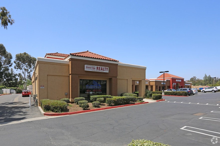 735-785 Shadowridge Dr, Vista, CA for lease - Building Photo - Image 3 of 9