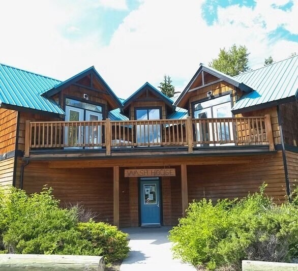 872 Mcbeath Rd, Golden, BC for sale Primary Photo- Image 1 of 1