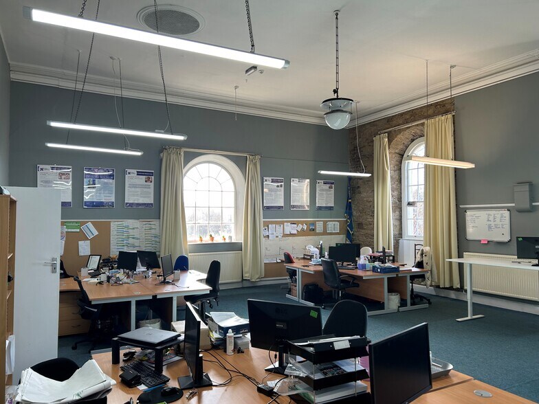 Market St, Cockermouth for lease - Interior Photo - Image 2 of 8