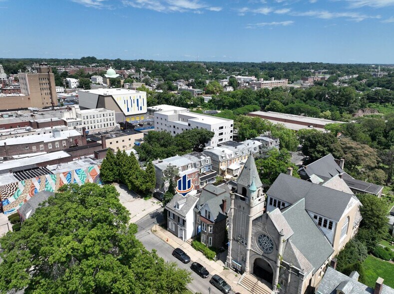5519 Germantown Ave, Philadelphia, PA for sale - Building Photo - Image 1 of 1
