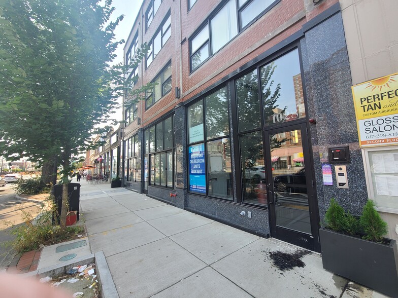 1026-1028 Commonwealth Ave, Boston, MA for lease - Building Photo - Image 3 of 4