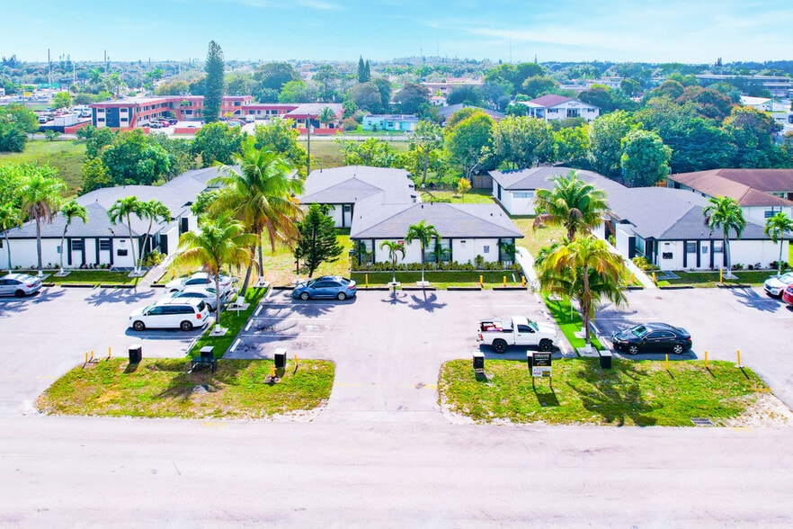 6032 SW 25th St, Miramar, FL for sale - Primary Photo - Image 1 of 1