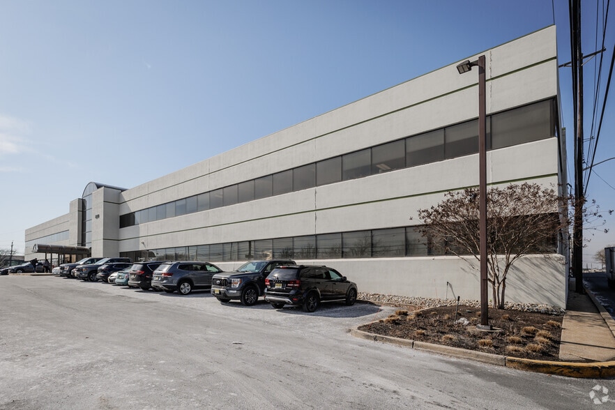 620 Division St, Elizabeth, NJ for lease - Building Photo - Image 3 of 6